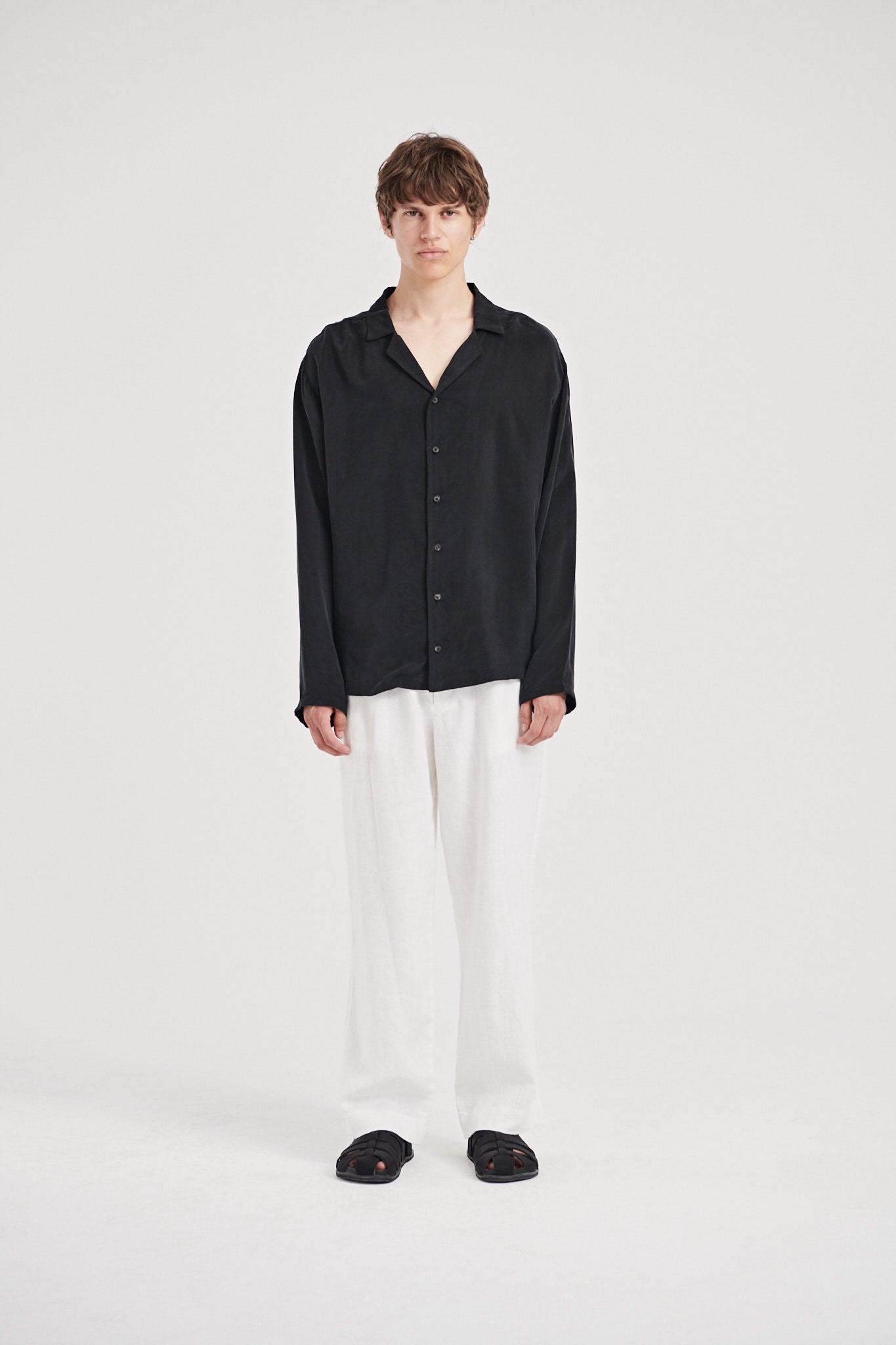 06/ Oftt Vegan Silk Shirt black