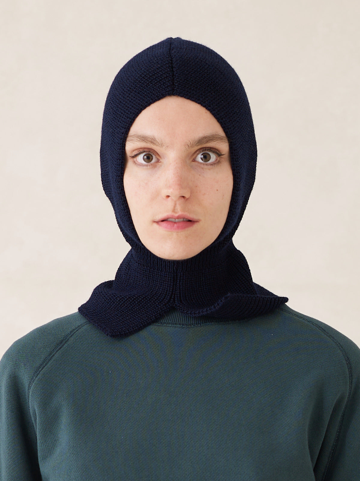 00 / Knitted Hood