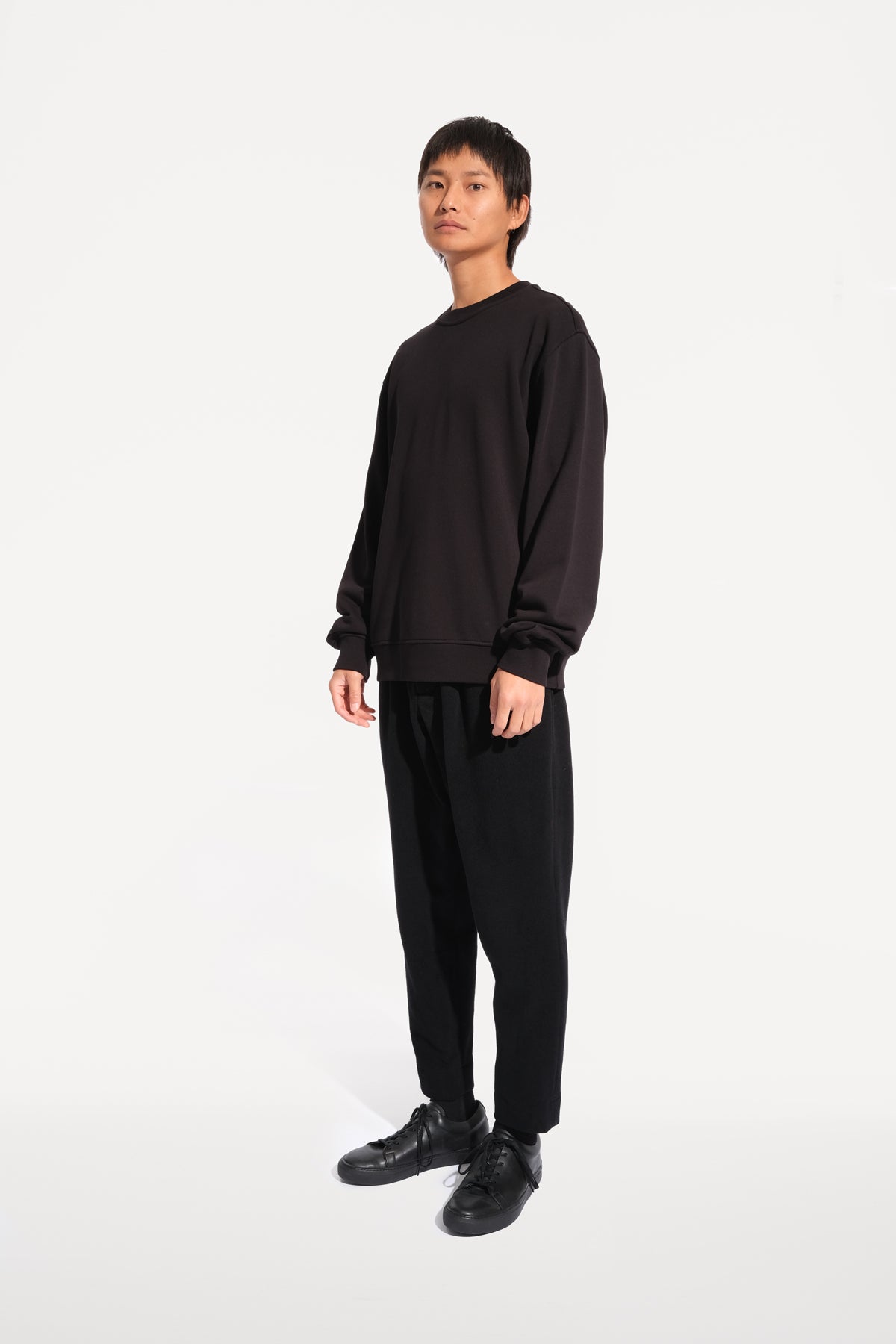 oftt - 02- reversible sweatshirt - black - organic cotton fleece - image 2