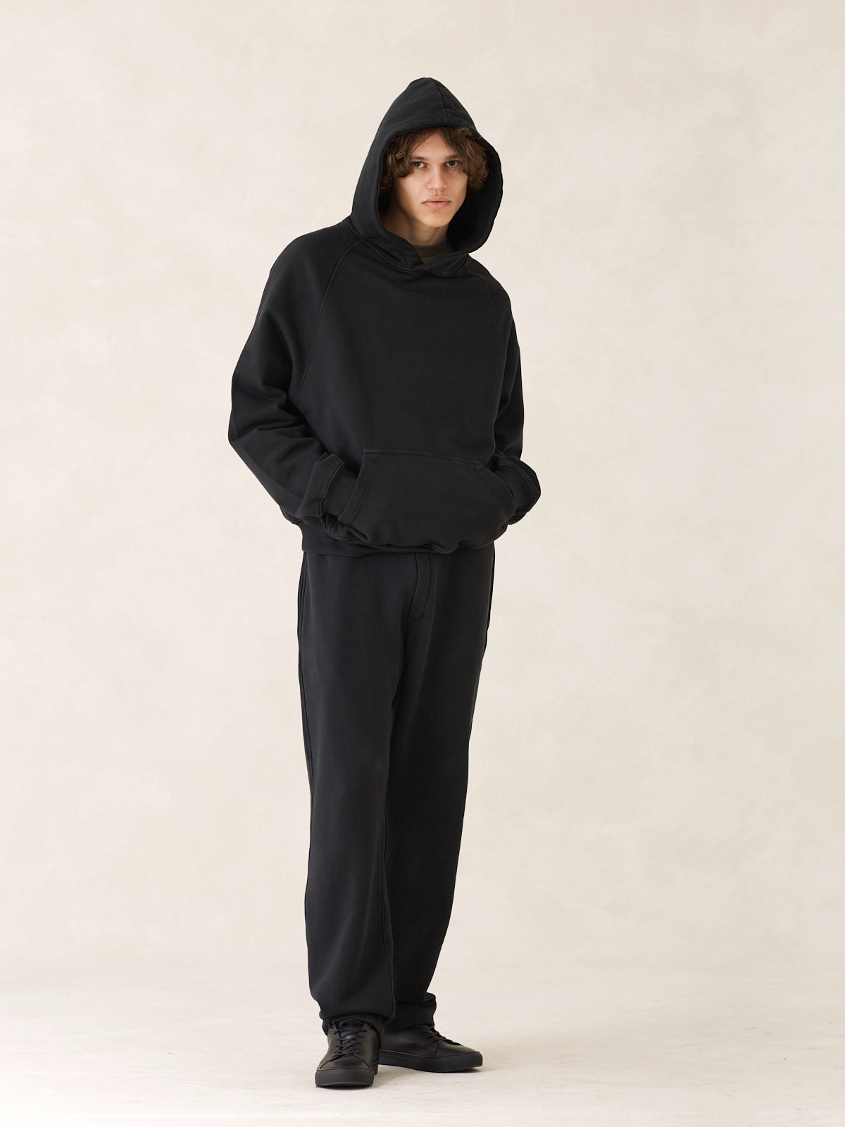 08 / Tracksuit trousers Fade Out Black