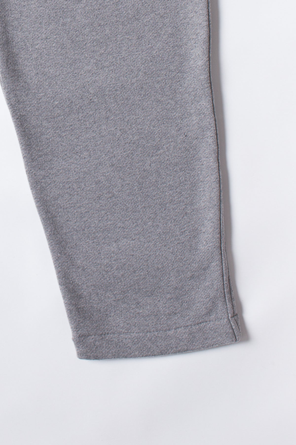 08 / Tracksuit Trousers Grey